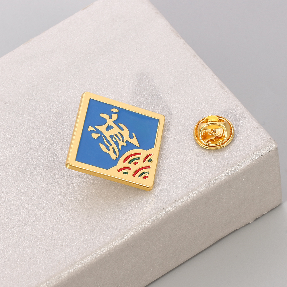 1 szt. Anime Gadżet Pin Badge  – Anime Merchandise Logo recenzja i cena